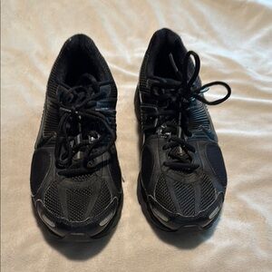 Women’s Nike size 9 Black Athletic Shoes